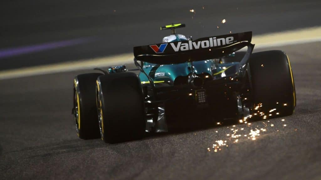 Fórmula 1 - Fernando Alonso (Aston Martin) pierde el volante