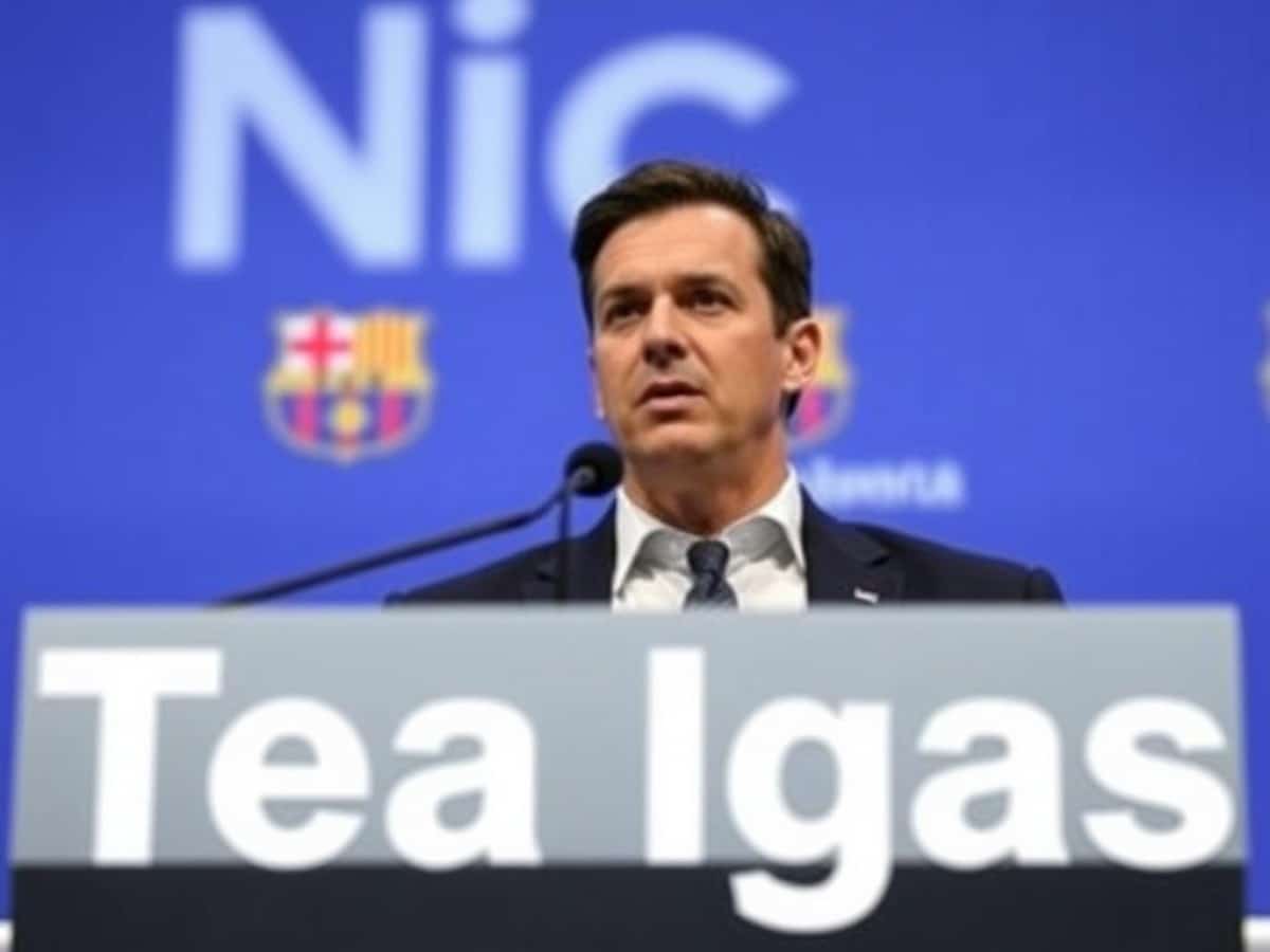 Tebas, contundente ante la posibilidad de que el Barça fiche a Nico: «Tienen que hacer cosas para poder inscribir jugadores»