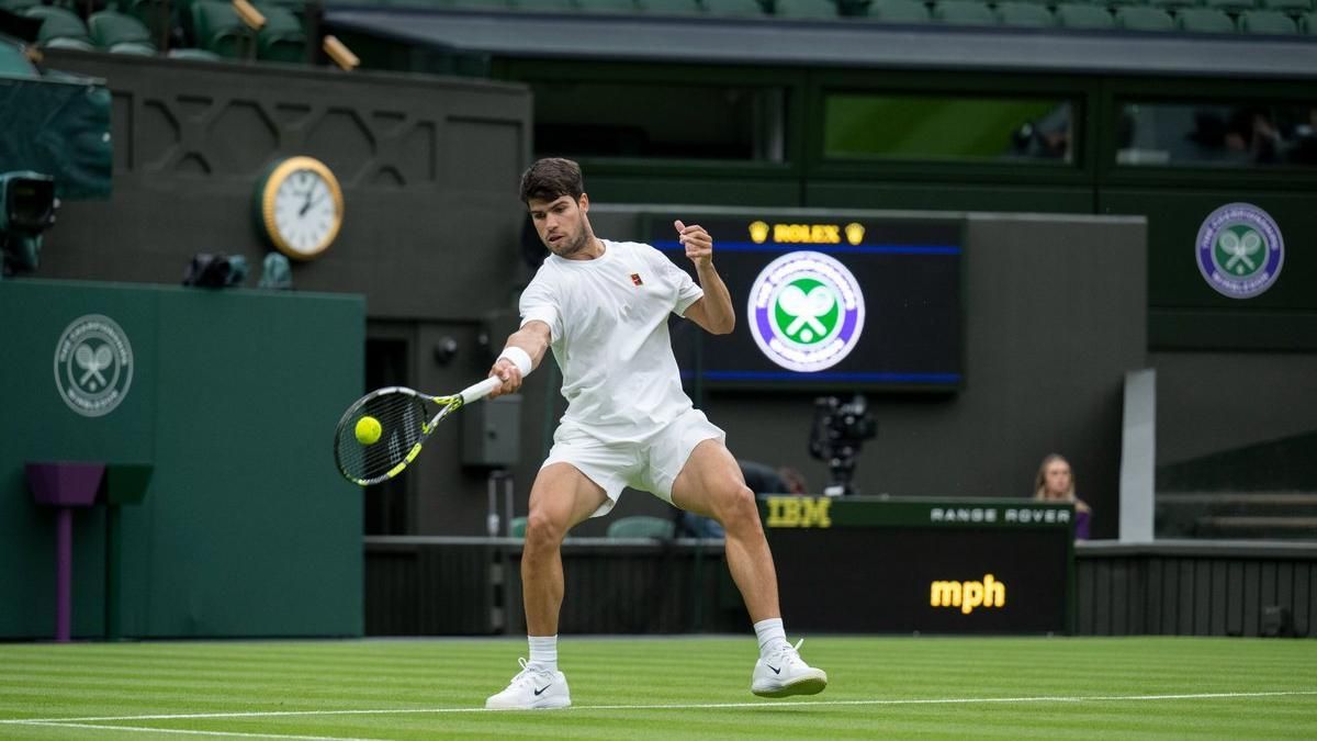 Lo que la agónica victoria de Alcaraz esconde Por momentos no sabía qué hacer