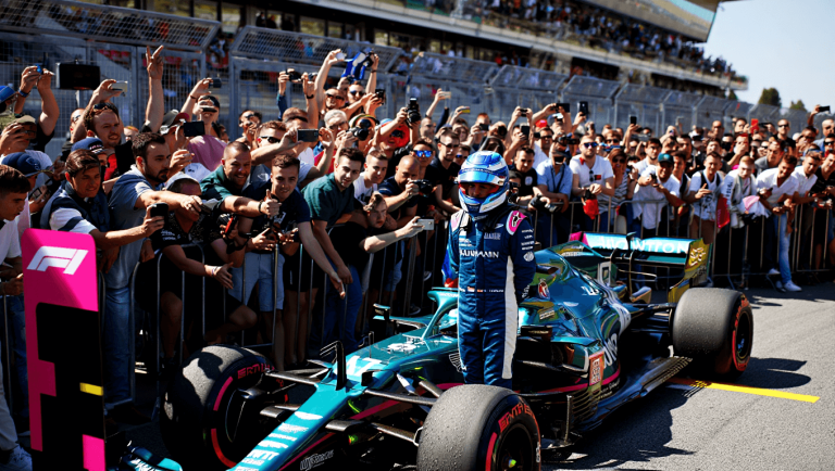 Fernando Alonso, con Aston Martin en Abu Dhabi