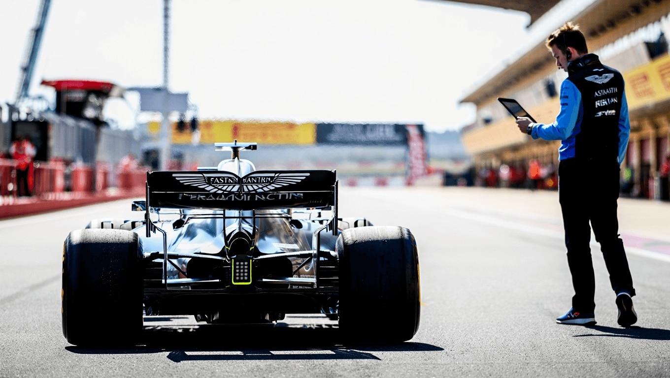 Adrian Newey, en el box de Aston Martin