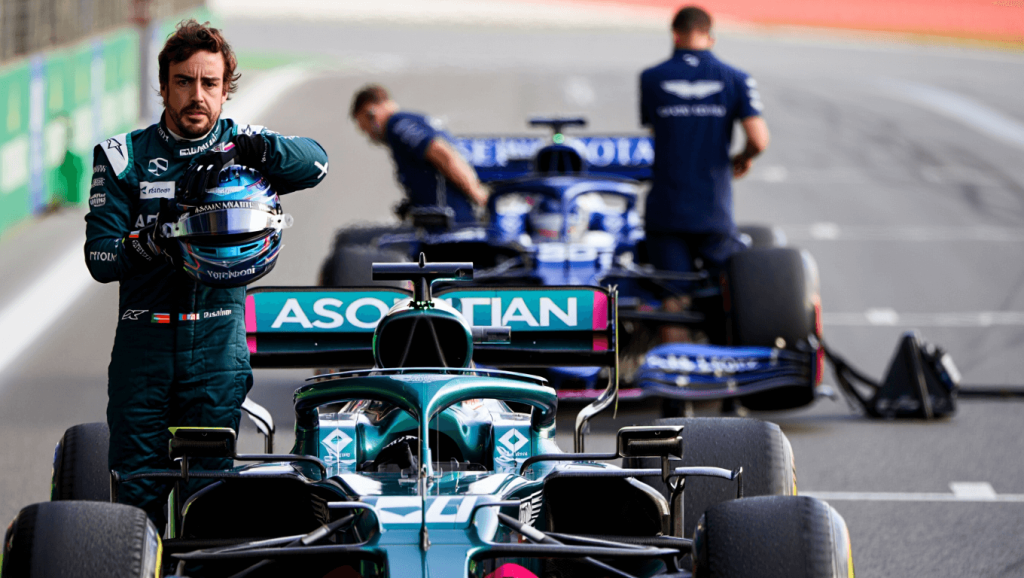 Adrian Newey, en el box de Aston Martin