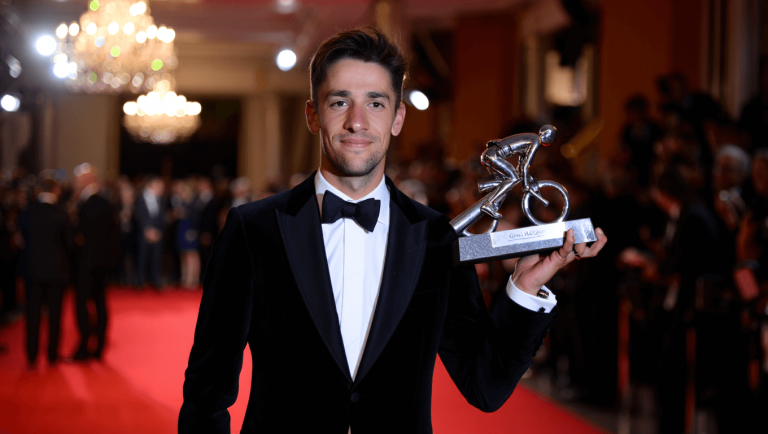 Matteo Trentin galardonado con el premio Gino Mäder: destaca por activismo social y ambiental