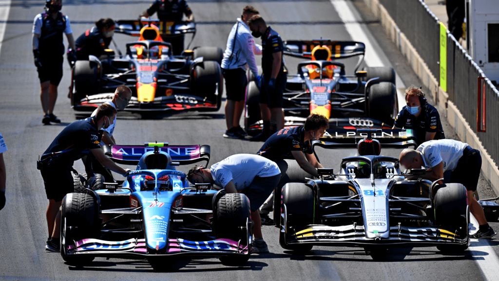 Alpine y Audi protagonizan los primeros 'sustos' de los test, con Red Bull reconociendo dificultades