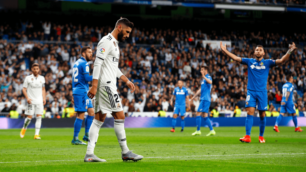 El Getafe prende la liga: Gana en el Bernabéu ante un Madrid desquiciado y hace más líder al Barça