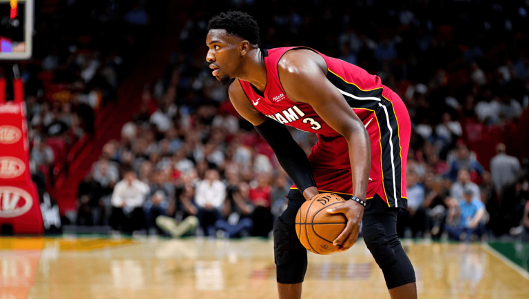 Locura en la NBA: mete 83 puntos y logra la segunda mejor anotación de la historia