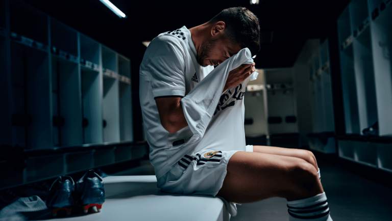 El Real Madrid dimite de la Liga y se llena de más dudas antes del Bayern