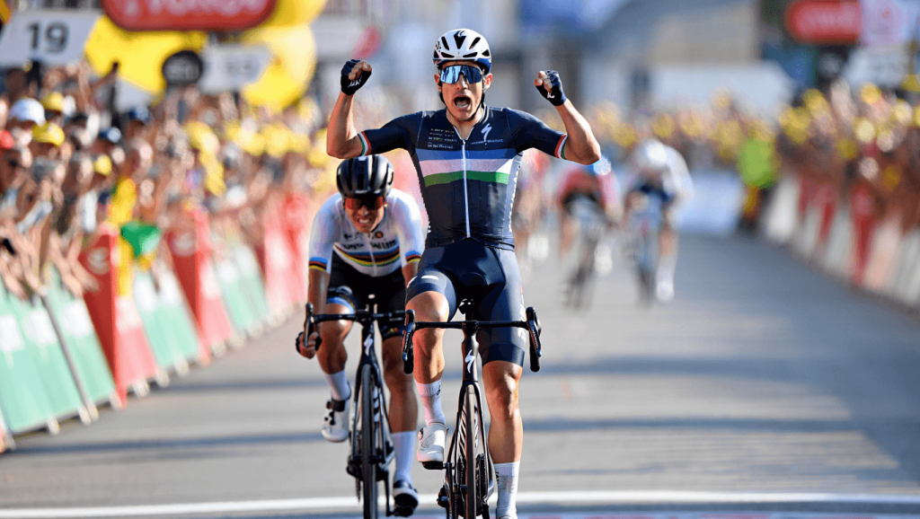 Tim Merlier se impone a Fernando Gaviria en el Tour de Limburgo