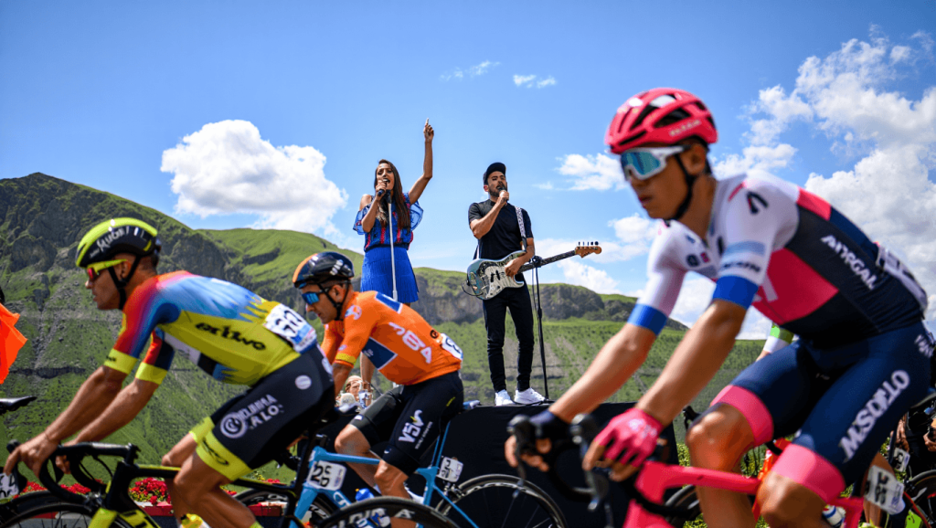 Miranda, tema central de la Vuelta a España: Despierto amándote suena en la carrera