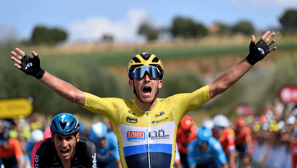 Oscar Onley bate a Giulio Ciccone en Pineda de la Sierra y lidera la Vuelta a Burgos